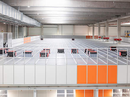 : The small parts warehouse is one of the most modern of its kind in Austria.